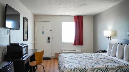 Motel 6-Rolla MO - image 12