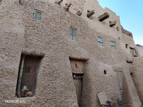 Siwa Shaly in Siwa