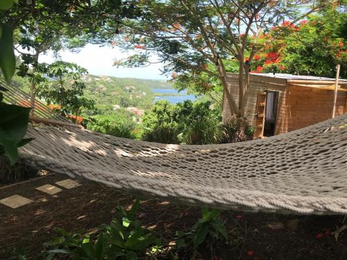 Ropes Retreat- Eco Cabin in เดอะโบกัส