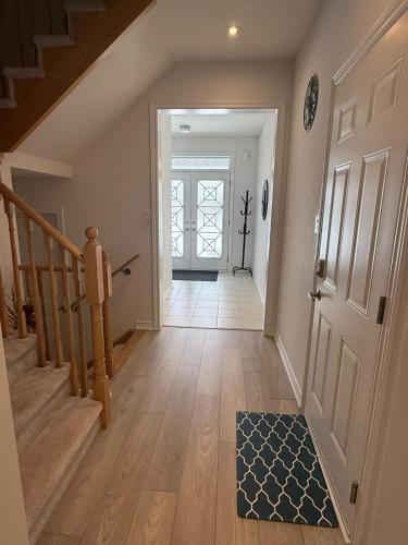 Charming Short-Term Stay Near Downtown Fergus & Elora Mill in Centre Wellington (ON)