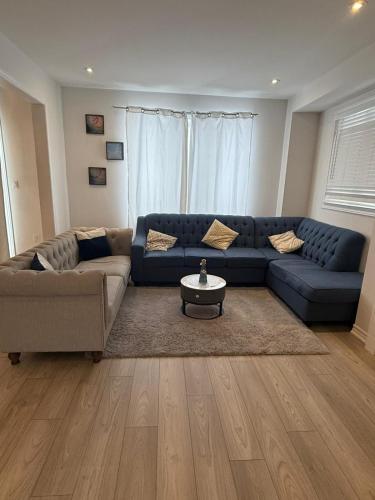 Charming Short-Term Stay Near Downtown Fergus & Elora Mill in Centre Wellington (ON)