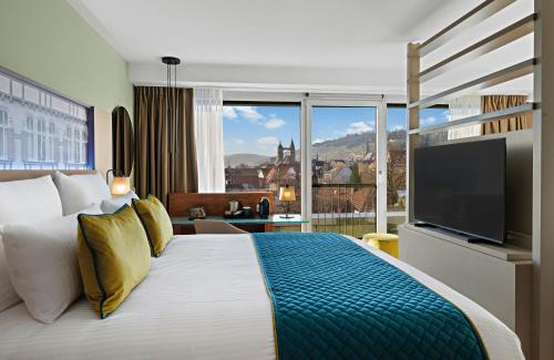 room detail thumbnail 1