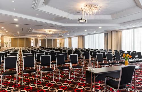 Leonardo Hotel Munich Arabellapark - image 2