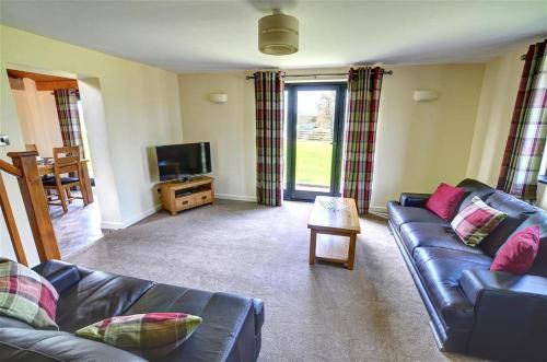 Iekārtas, 2 Bed in Llandinam oc-waa377 in Landinama