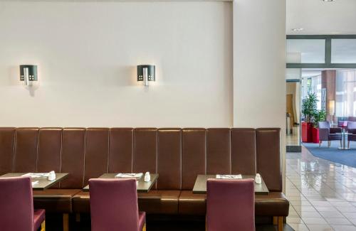 Hotel Freiburg City Center by Leonardo Hotels - 레스토랑