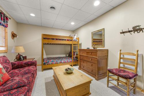 3035 Snow Cloud Circle - image 5