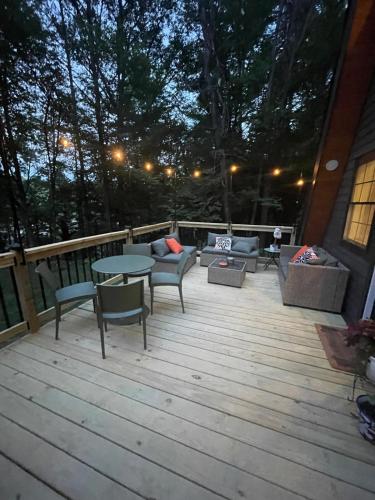 設施, Newly Built A-Frame nestled in the woods in 聖約翰斯堡 (VT)