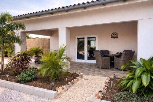 Apartments Diva Flamingo in Bandabou