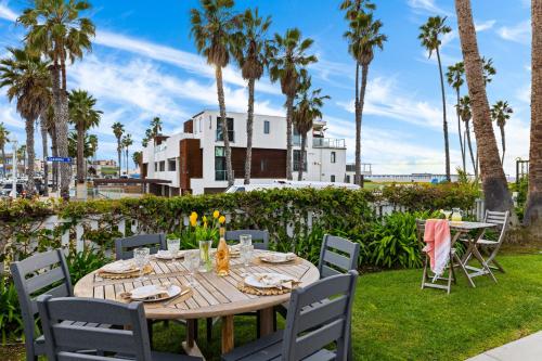 Ocean Beach Cottage with Views in Ocean Beach