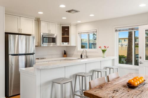 Ocean Beach Cottage with Views in Ocean Beach