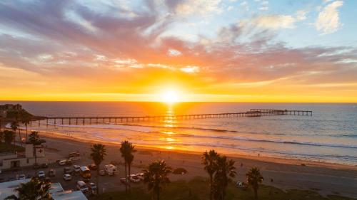Ocean Beach Cottage with Views in Ocean Beach