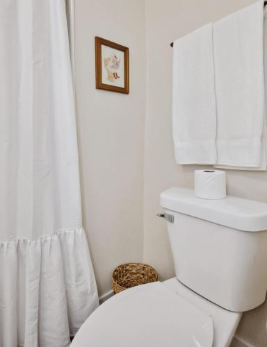 Prime Ames Location 2BR 1BA Near ISU - image 12