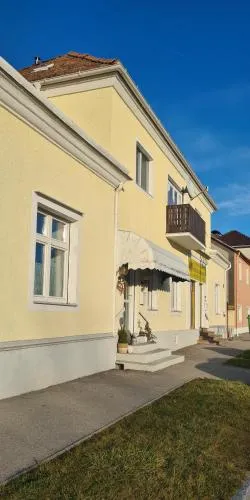 Ferienwohnung FeWo ImZENTRUM in Payerbach, Österreich