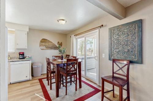 Ramona Memories in โกรเวอร์ บีช (CA)