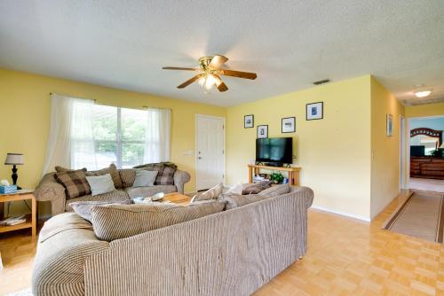 Peaceful Dunnellon River Abode with Balcony and Docks! in Dunnellon, USA