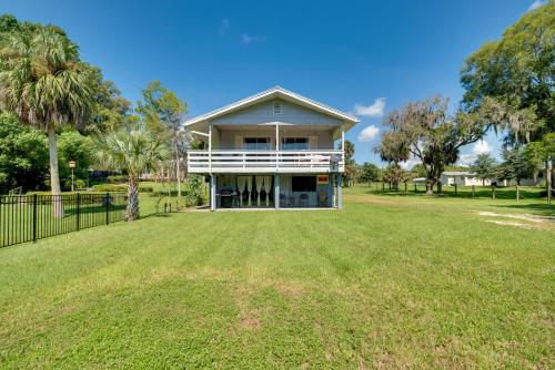 Docks and Balcony Peaceful River Abode in Dunnellon in Dunnellon