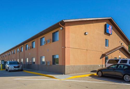 Motel 6-Marshalltown, IA