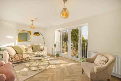 Luxury Mottram Peak District Townhouse with EV Charger gîte à louer Hattersley Station