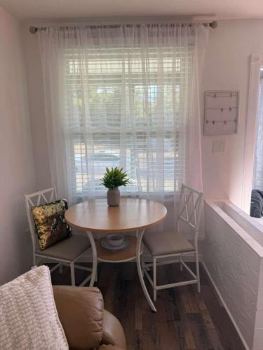 2 bedroom, 1 bath in Downtown Brooksville in Brooksville (FL)
