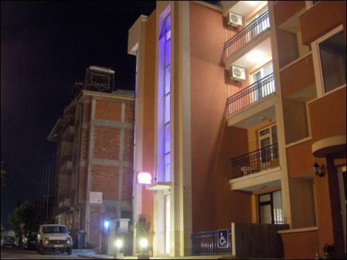 Hotel Antares - image 2
