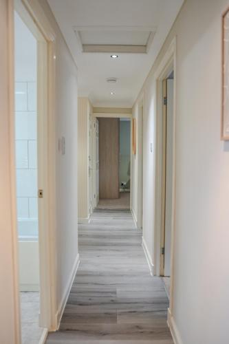 Фойє, Dunward House in Лівінгстон