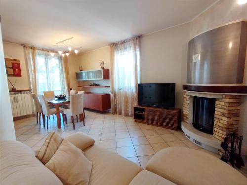 Trilocale in villa bifamiliare - Dairago