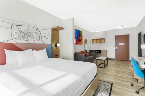 玫瑰城會議中心貝斯特韋斯特優質酒店 (Best Western Plus Rose City Conference Center Inn) in 托馬斯維爾