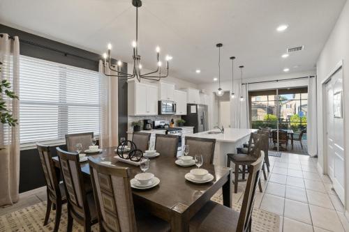5448 Misty Oak in Davenport, USA