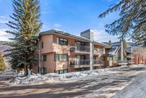 700 Monarch Unit 205 - image 12