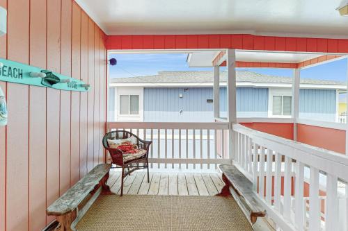 HB242 Captain's Villa 6-B in Holden Beach (NC)