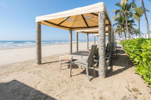 Exclusive Oceanfront Apartment Beach access in San Andrés Playa Encantada
