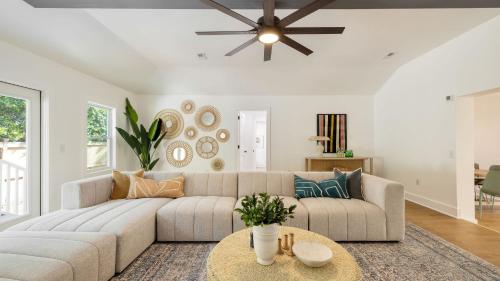 Lumie by AvantStay 5BR Ranch w Firepit Patio in Isle of Palms, USA