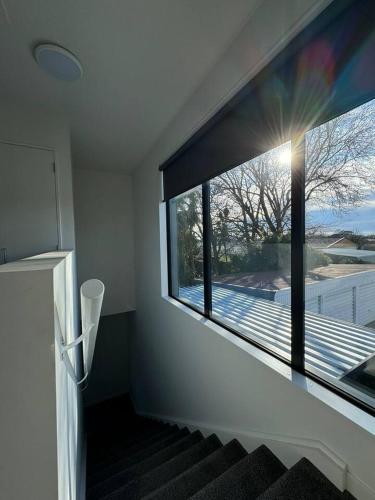 City on Foot - Comfy Townhouse in Linwood