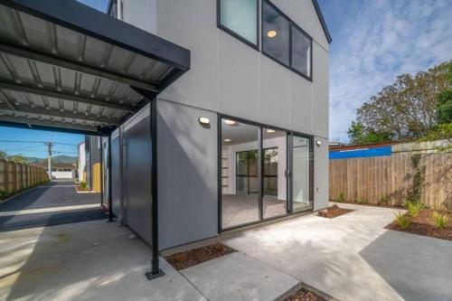 City on Foot - Comfy Townhouse in Linwood