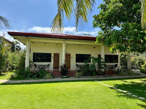Strutz Art Garden Resort Room Type - Superior Queen Room