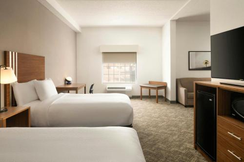 Best Western Windsor Inn & Suites - Tap to explore photos