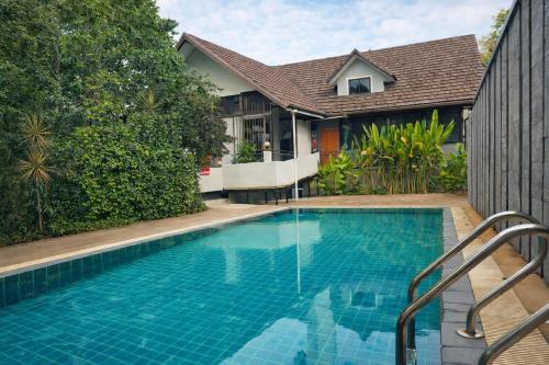 Swimming pool, Rayong Valley Resort in Map Ta Phut