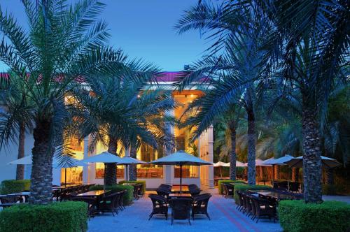 Restaurang, Al Nahda Resort & Spa in Barka