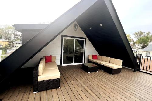 35 Owners Penthouse - 1 King Bed, Private Bathroom - Nonsmoking photo 3