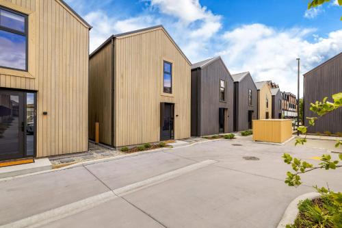 Kauri Villa Queenstown - with parking - image 14