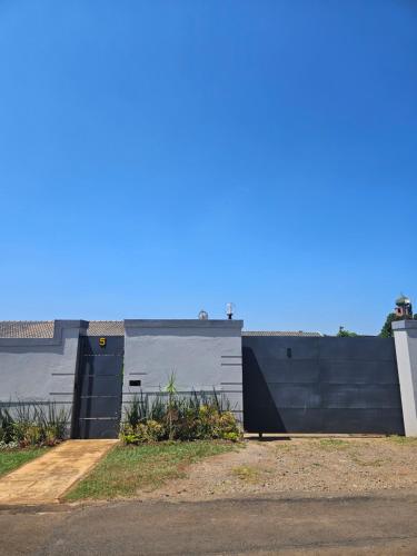 Midlands Guest House in Χόβικ
