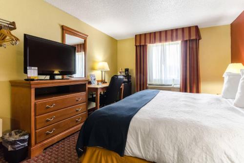 Rodeway Inn & Suites Jacksonville near Camp Lejeune - image 39