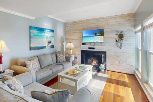 315-G - Madeira Beach Yacht Club - image 24