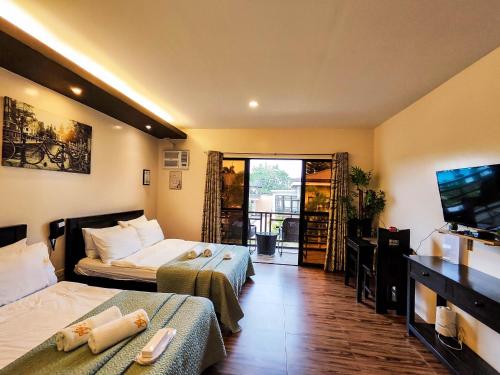 2 double beds