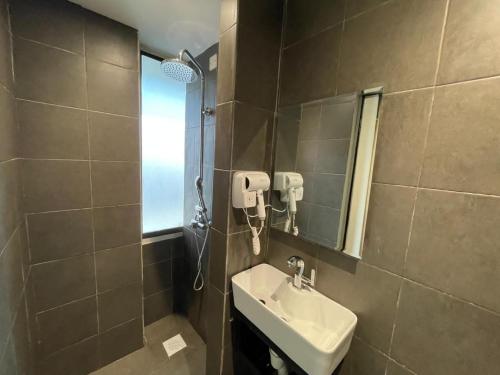 Mini Urban Guest House in บันดาร์เสรีเบกาวัน