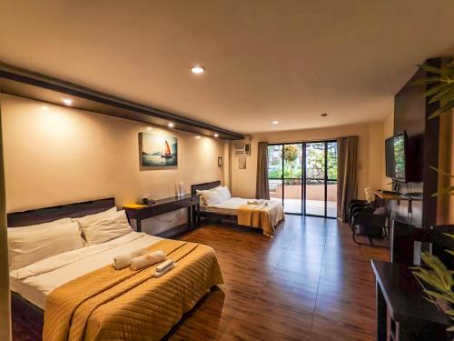 2 double beds