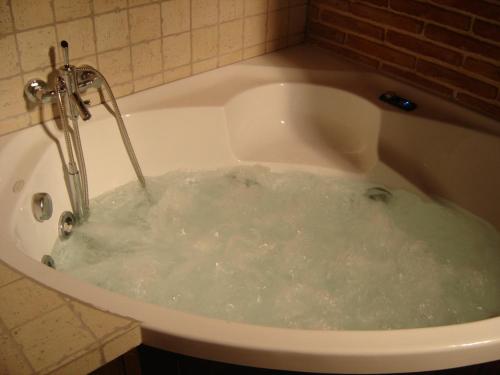 Pezsgőfürdő, Hostal Casa Laure y Mª Jose in Arens De Lledo