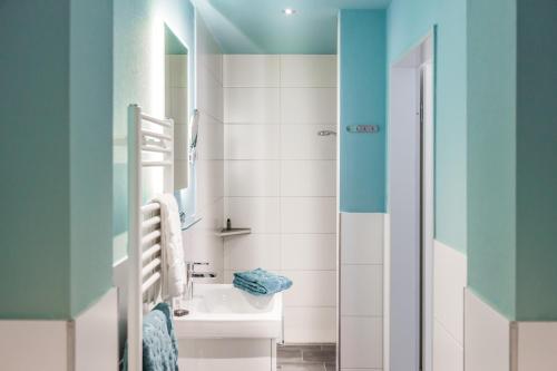 Bathroom, Hotel Klein Amsterdam in Friedrichstadt