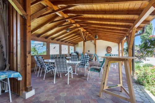 PAPPELHOF Landurlaub mit Panoramablick - Motorradunterkunft Fahrradunterkunft in Bad Bellingen, Deutschland