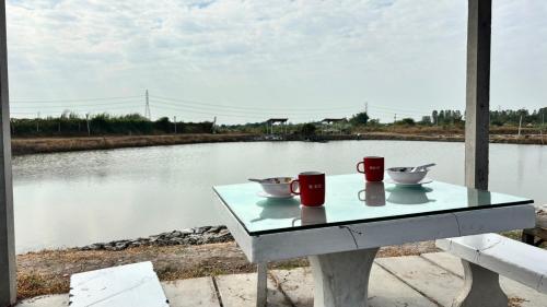 Restaurant, บ้านสวนจุกทิพย์ โฮมสเตย์ in Don Tum